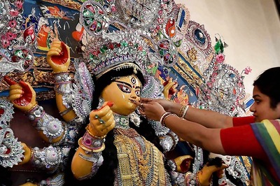 Bihar Teen Gouges Out Her Eye at Temple to ‘Offer’ it to Goddess Durga