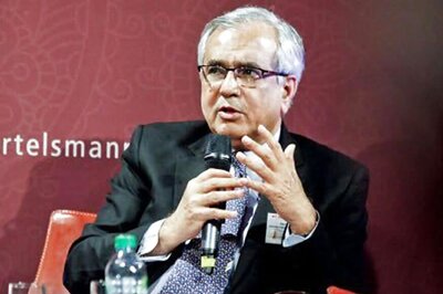 If RBI Tightens Monetary Policy, Finance Ministry Should Loosen Fiscal Stance: NITI Aayog VC