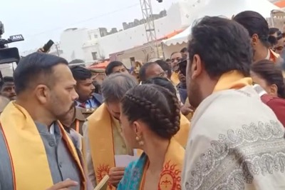 Ranbir Kapoor, Alia Bhatt, Katrina Kaif And Others Stopped At Ram Mandir Gate, Video Goes Viral; Watch