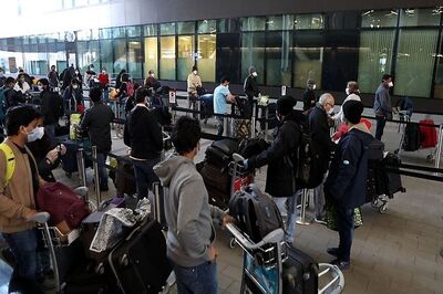 Vande Bharat Mission: First Batch of 326 Indians Stranded in UK Arrives in Mumbai