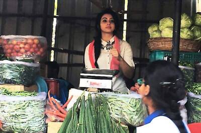 Snapshot: Rakul Preet Singh surprises fans as she turns a vegetable vendor at KPHB Market