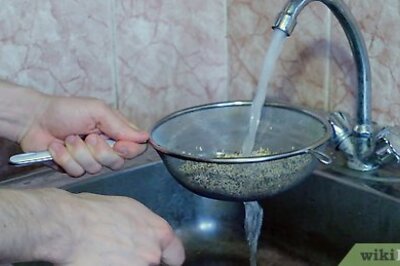 Making Quinoa in a Rice Cooker (Plus Flavoring Ideas)