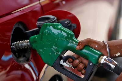 Petrol Prices Over Rs 100 In Mumbai, Kolkata And Other Indian Cities; Check Fuel Rates On February 28, 2023