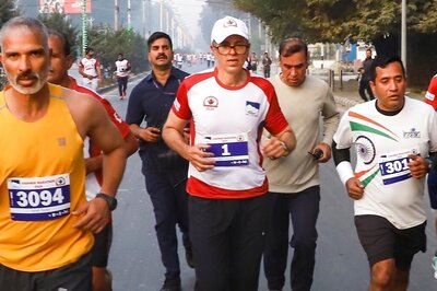'So Damn Pleased': J&K CM Omar Abdullah Flags Off Kashmir Marathon, Completes 21 KM Run