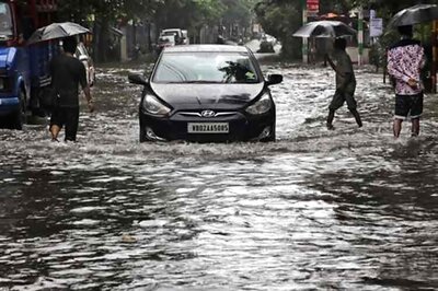 Bengal flood situation turns grim, 1.19 lakh people affected