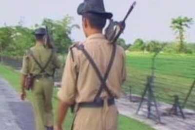 Pak cricket fans caught with drugs