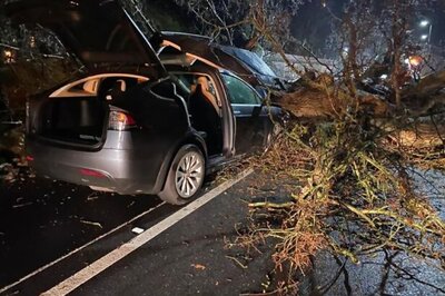 Tesla Model X Autopilot Saves 8 Lives During Storm Dennis; Owners Thank Elon Musk