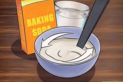 How to Remove Turmeric Stains from Skin