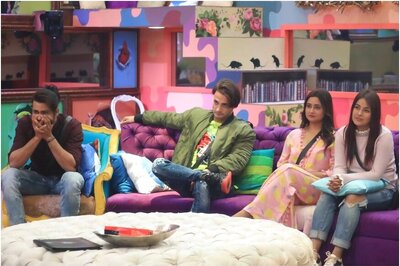 Bigg Boss 13 Day 120 Written Updates: Rashami, Asim, Vishal Called Out for Discussing Nominations