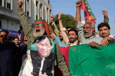 Pakistan Elections: How Will The Cash-Strapped Country Form a Coalition Govt After Divided Poll Results?