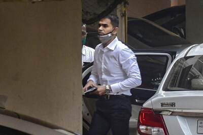 Court Pulls Up Sameer Wankhede Over Leaked Chats With SRK, Next Hearing on June 8; No Arrest Till Then