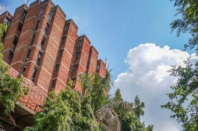 DU Directs Colleges, Depts to Install CCTV Cameras Outside Women's Toilets, Changing Rooms