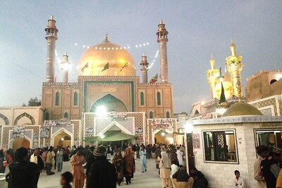 In Pictures: Sufism Meets Hinduism at Shrine of Lal Shahbaz Qalandar