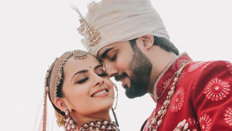 Ghar Ek Mandir Stars Shrenu Parikh And Akshay Mhatre Wedding Day Album Is Here