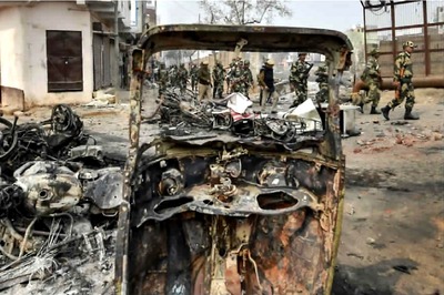 Delhi Assembly Panel to Summon Top Facebook Officials, Probe Role of Social Media Giant in Riots