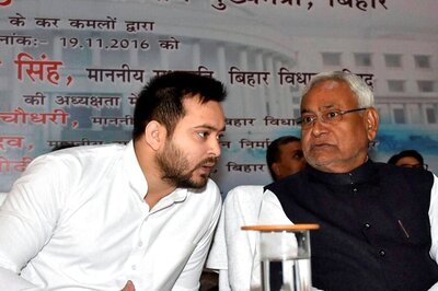 Right Foot Forward | It’s 1-0 for Nitish-Tejashwi, But Last Word Not Yet Out on Bihar