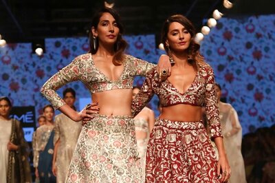 Monica Dogra, Shibani Dandekar turn showstoppers for Payal Singhal at LFW summer-resort 2016 edition