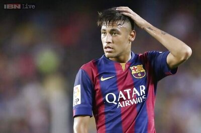 Neymar's leg injury not serious, back to training
