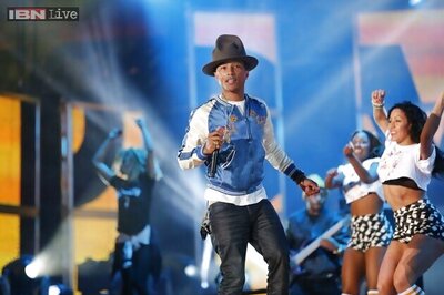 Amitabh Bachchan 'Happy' to 'Get Lucky' with Pharell Williams