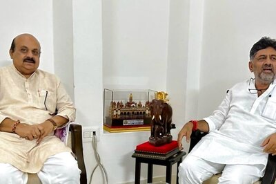 Karnataka BJP's Yatnal, Bommai Bicker over Ex-CM Meeting Shivakumar amid 'Adjustment Politics' Buzz