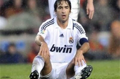 Del Bosque won't close Spain door on Raul