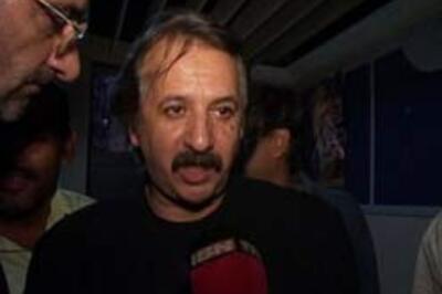 Ace filmmaker Majidi floors Mumbai