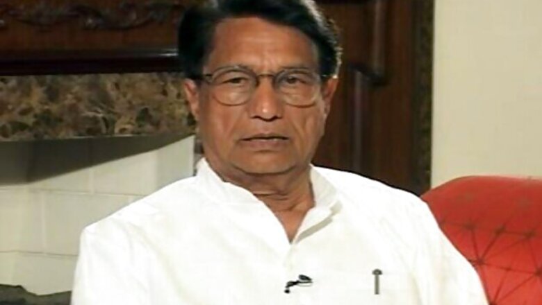 Ajit Singh stopped on way to Muzaffarnagar