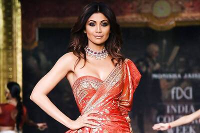 Shilpa Shetty Kundra Ups the Glamour Quotient with an Interesting Take on Fashion; See Pics