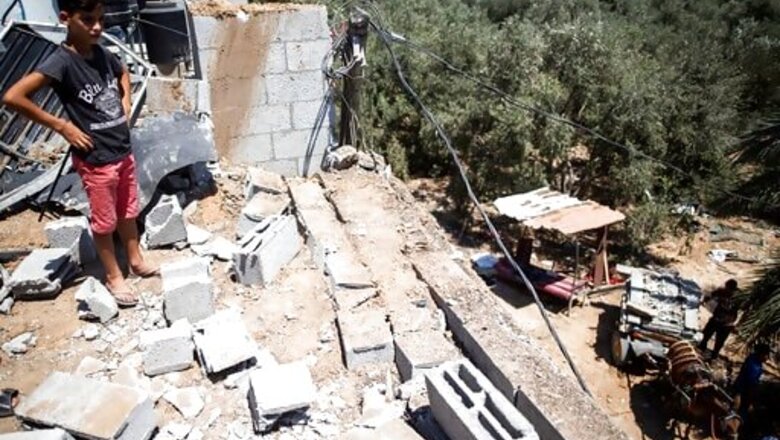 Israel strikes Gaza targets after arson balloons launched