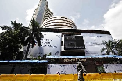 Sensex ends 39 points up; Infosys, RIL, BHEL gain