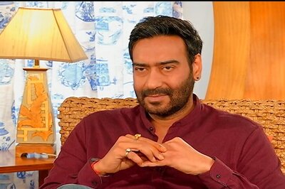 Ajay Devgn Misses Out Lyricist Swanand Kirkire's Name From Helicopter Eela Trailer, Apologises on Twitter
