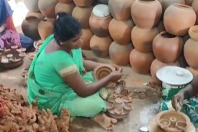 In Tamil Nadu's Villupuram, 6 Women Groups Make Fancy Diyas For Karthika Deepam