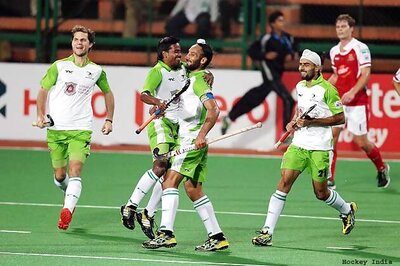 HIL: Delhi outsmart Mumbai to shoot to top of table