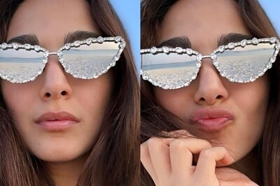 Kiara Advani Pouts In Sun-Kissed Selfies, Enjoys Fruit Salad On A Beach; See Viral Pics