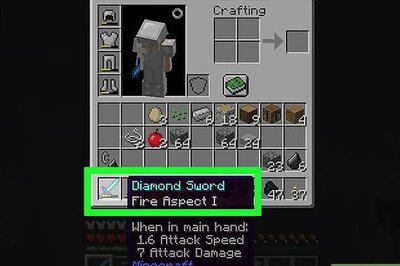 How to Fight Mobs in Minecraft