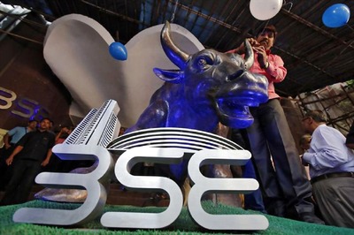 Sensex Rises Over 200 Points in Early Trade, Bank Stocks Take Charge; Nifty Rises 59.40 Points