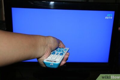 How to Remove Chewing Gum from an LCD TV Screen