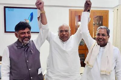 No Rotation, Shivakumar 'Sacrifices' CM Post: In Latest Photo, Karnataka's 'Winning Team' is All Smiles