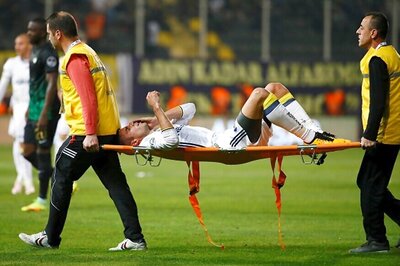 Fenerbahce Star Robin Van Persie Reveals Extent of Eye Injury