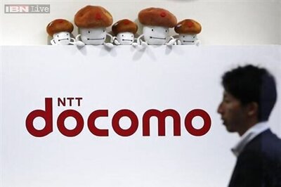 DoCoMo to select Sony, Fujitsu for new smartphone lineup: Sources