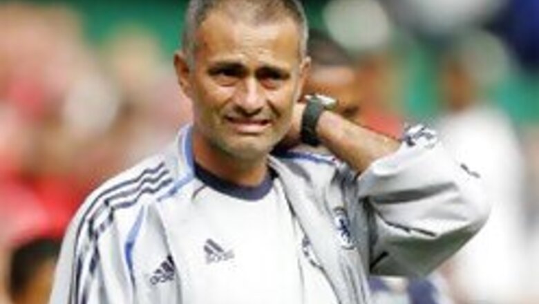 Chelsea on top of league as ManU draw
