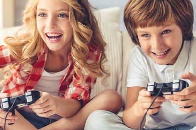 Psychologist Shares Ways to Limit Your Kid’s Screen Time