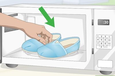 How to Stretch Canvas Shoes