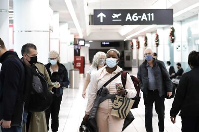 6,300 Flights Scrapped as Omicron Plays Grinch, Hits Christmas Weekend Travel