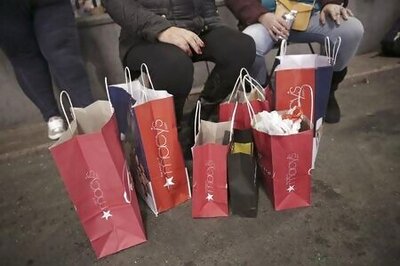 Macy's Posts Smaller-than-expected Loss, Shares Rise