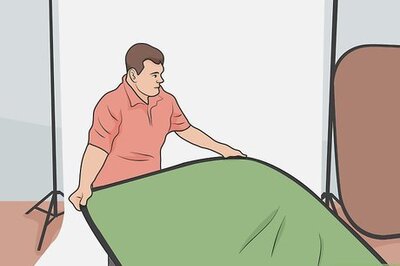 How to Fold a Green Screen
