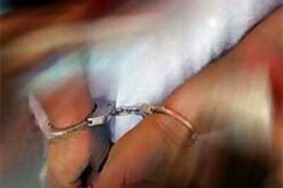 Two ISI agents arrested in Delhi