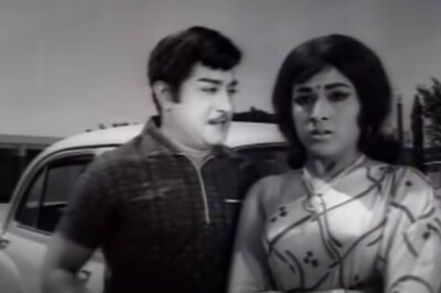 Sivaji Ganesan Once Discovered Cho Ramaswamy Copies Lyrics For Nirai Kudam