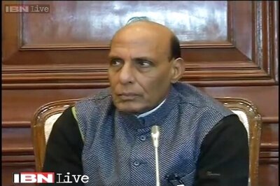 Activists meet Rajnath Singh, air concerns over land ordinance