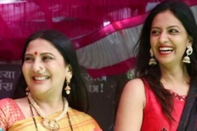 Tejashri Pradhan and Nivedita Saraf Share Photos of Their Dinner Date